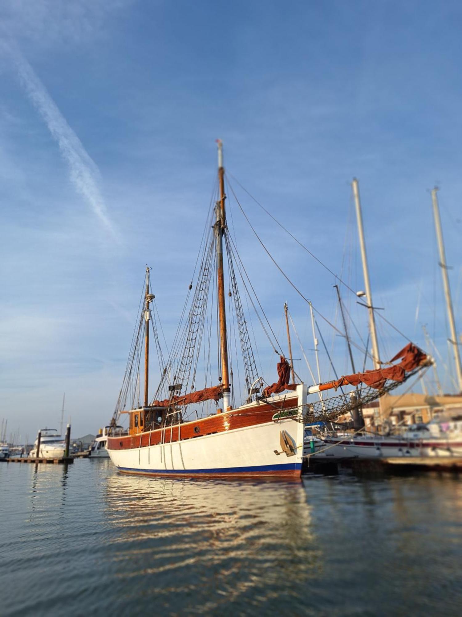 Historic Wooden Ship 'Ursula' إيست كاوز المظهر الخارجي الصورة