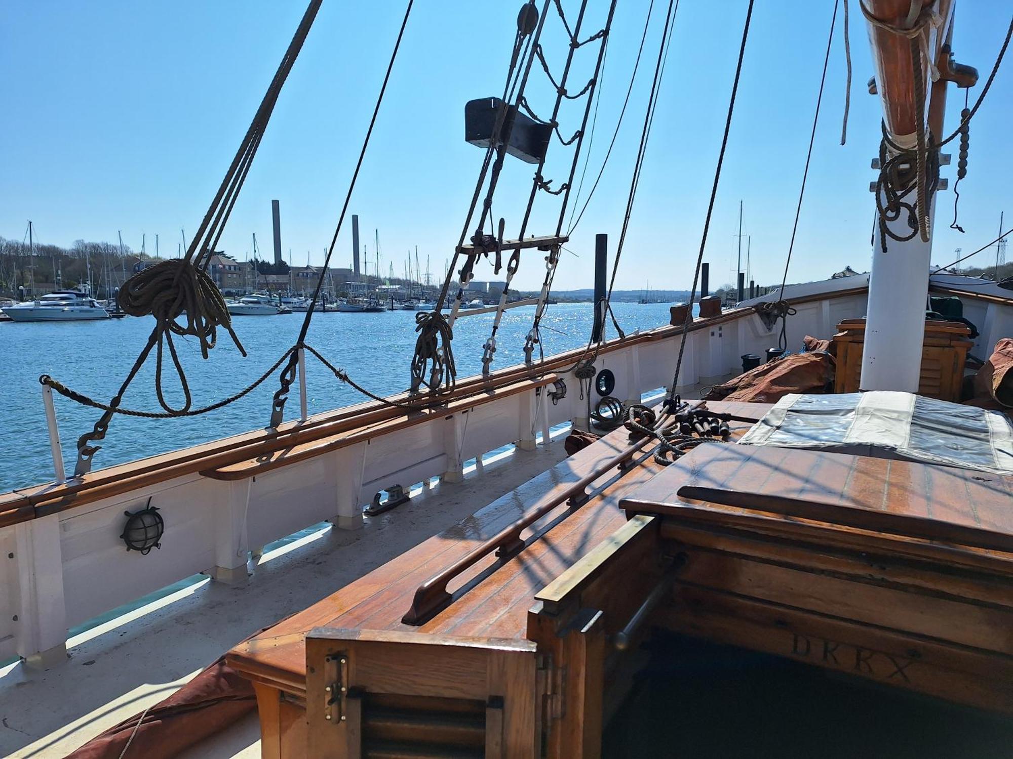 Historic Wooden Ship 'Ursula' إيست كاوز المظهر الخارجي الصورة