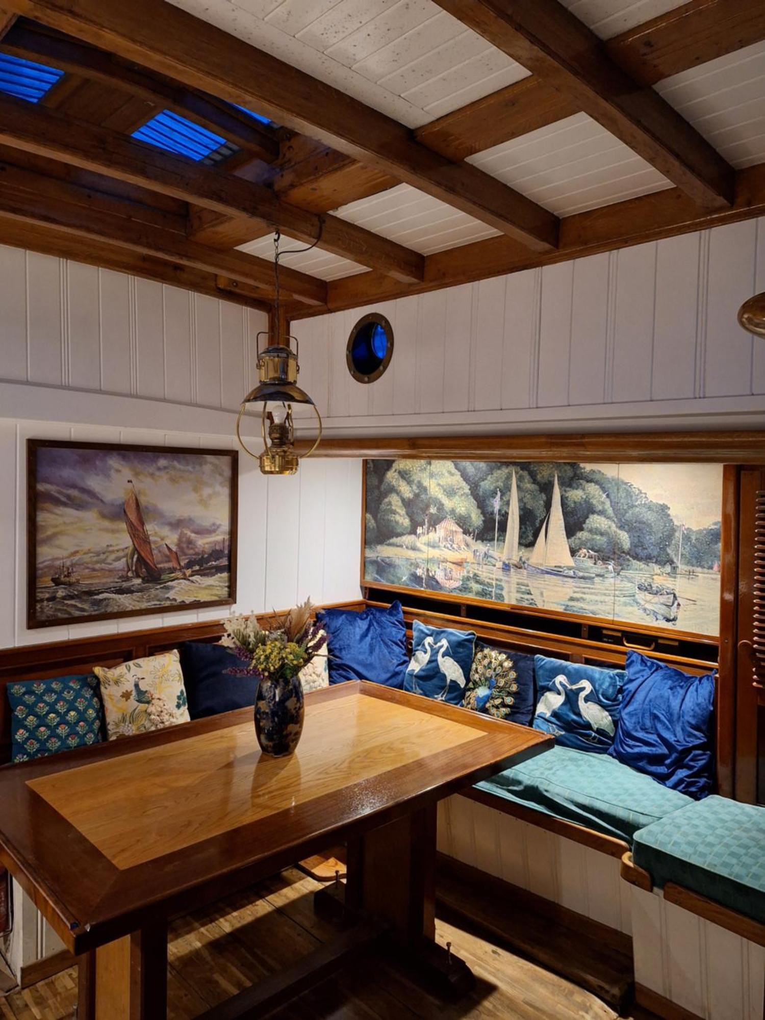 Historic Wooden Ship 'Ursula' إيست كاوز المظهر الخارجي الصورة