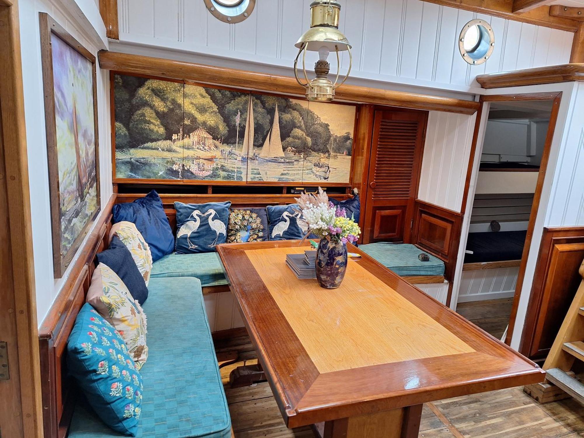 Historic Wooden Ship 'Ursula' إيست كاوز المظهر الخارجي الصورة